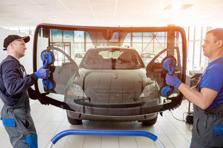 Auto Glass Replacement Miami